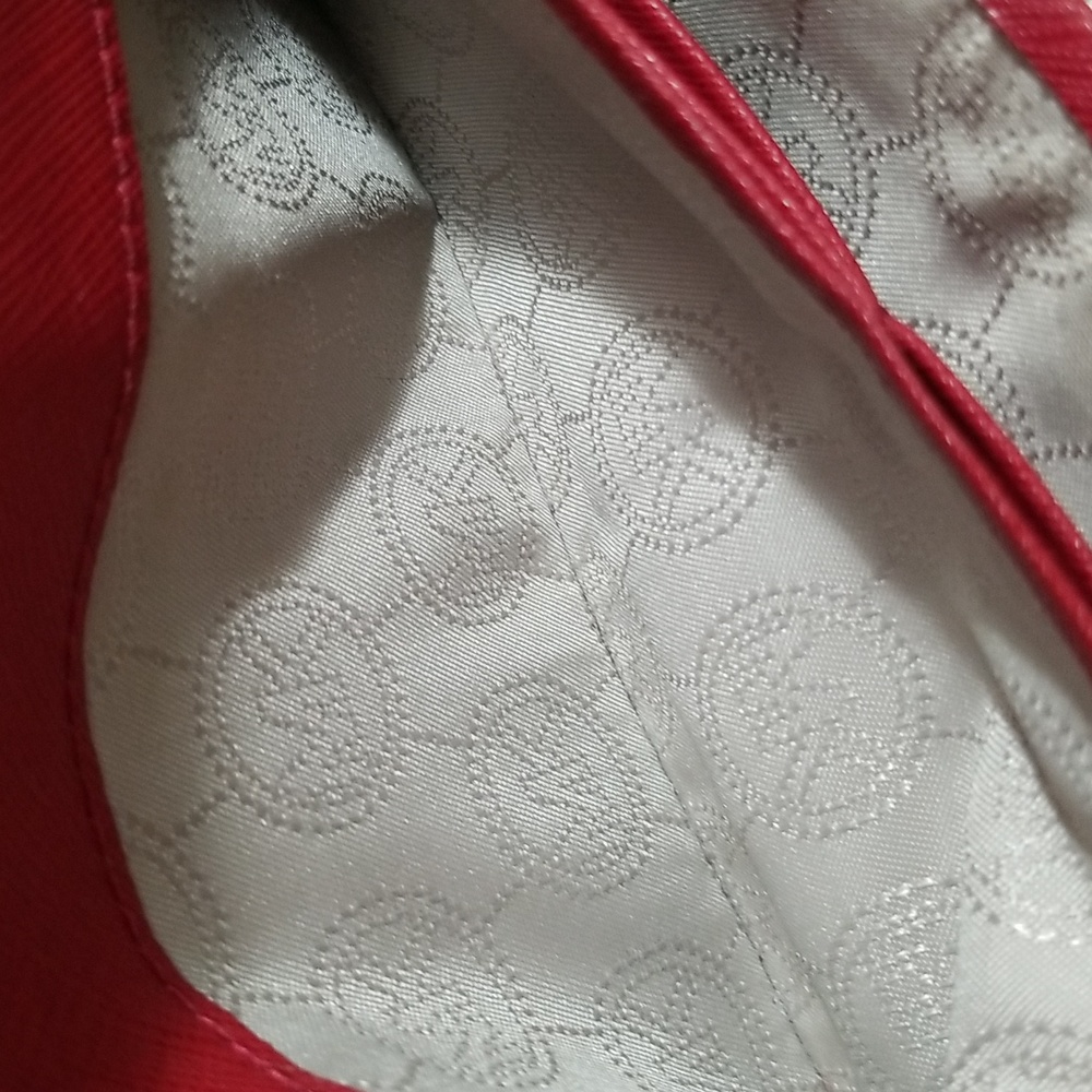 ⛔SOLD⛔NWOT MK jet set wallet in red color! - Picture 8 of 10